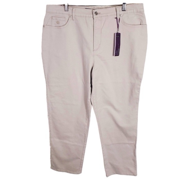 NWT Cream Amanda Jeans, Size 18W Short - Picture 1 of 5